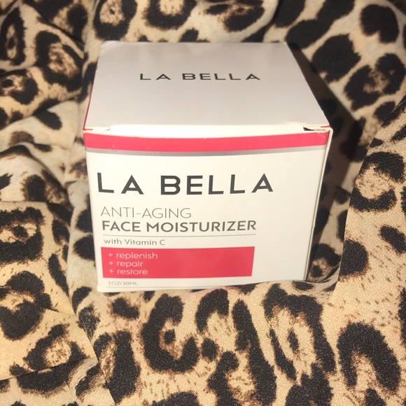 Anti-aging Face Moisturizer - Picture 2 of 4